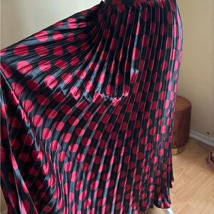 Elegant Red Polka Dot Pleated Skirt